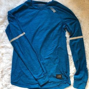 AMERICAN EAGLE 🦅 Long Sleeve Top
